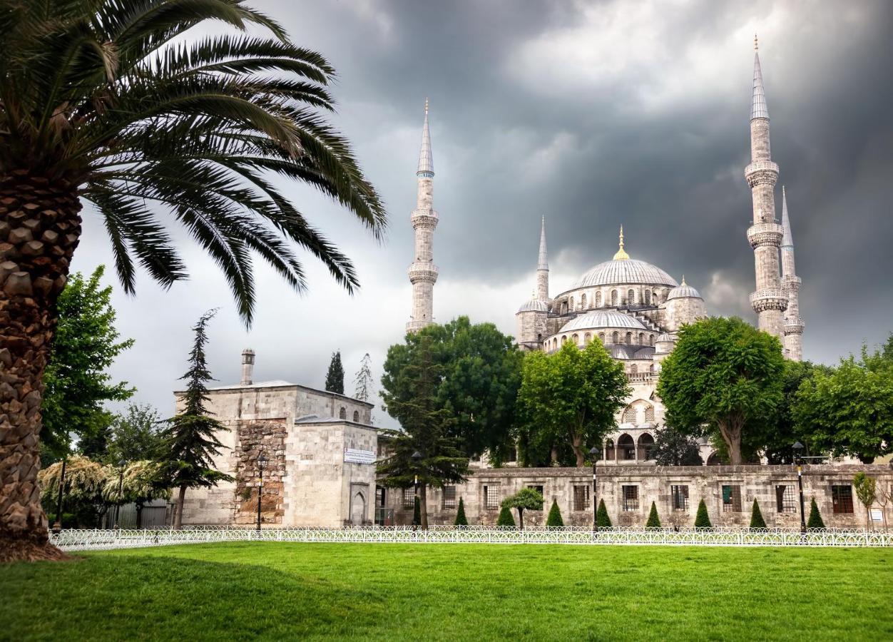 Qonaq Hotel & Suites Istanbul Exterior photo
